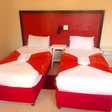 Emampingeni Lodge Bizana Kültér fotó
