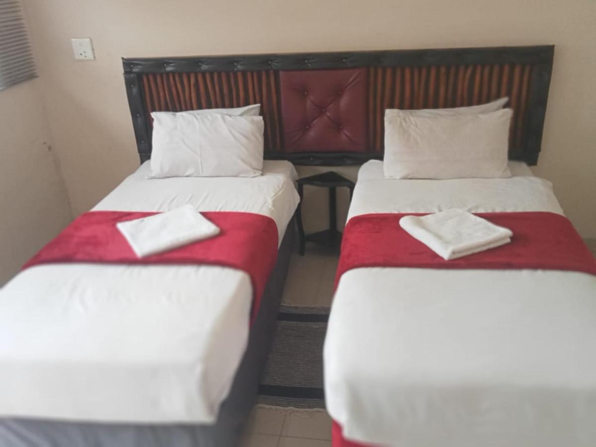 Emampingeni Lodge Bizana Kültér fotó