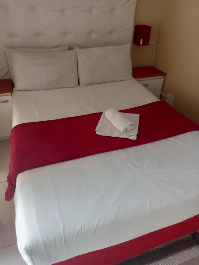 Emampingeni Lodge Bizana Kültér fotó